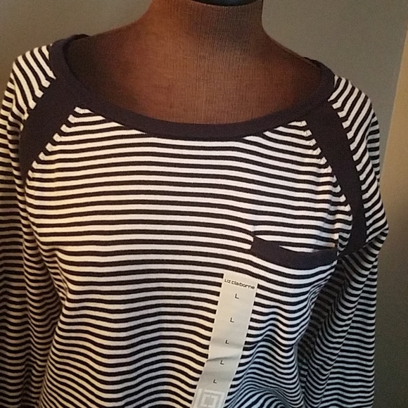 Sweater - Picture 3 of 6